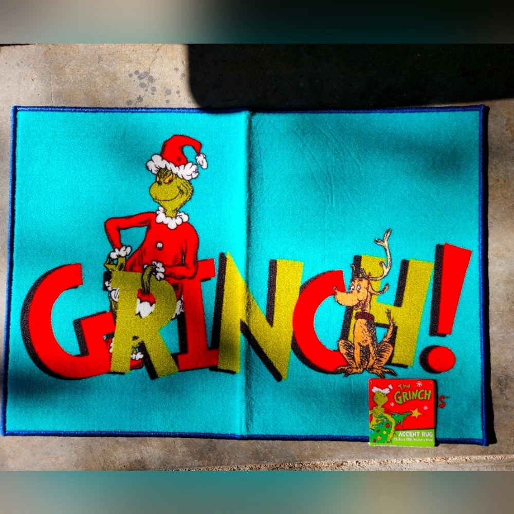 The Grinch accent rug 27.5in x 38in